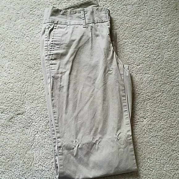 Gap khaki pants - Final price!!! - Picture 6 of 7